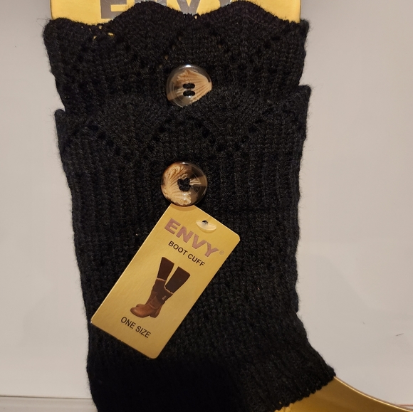 Women's NWT ENVY black boot cuff one size. - Picture 2 of 3